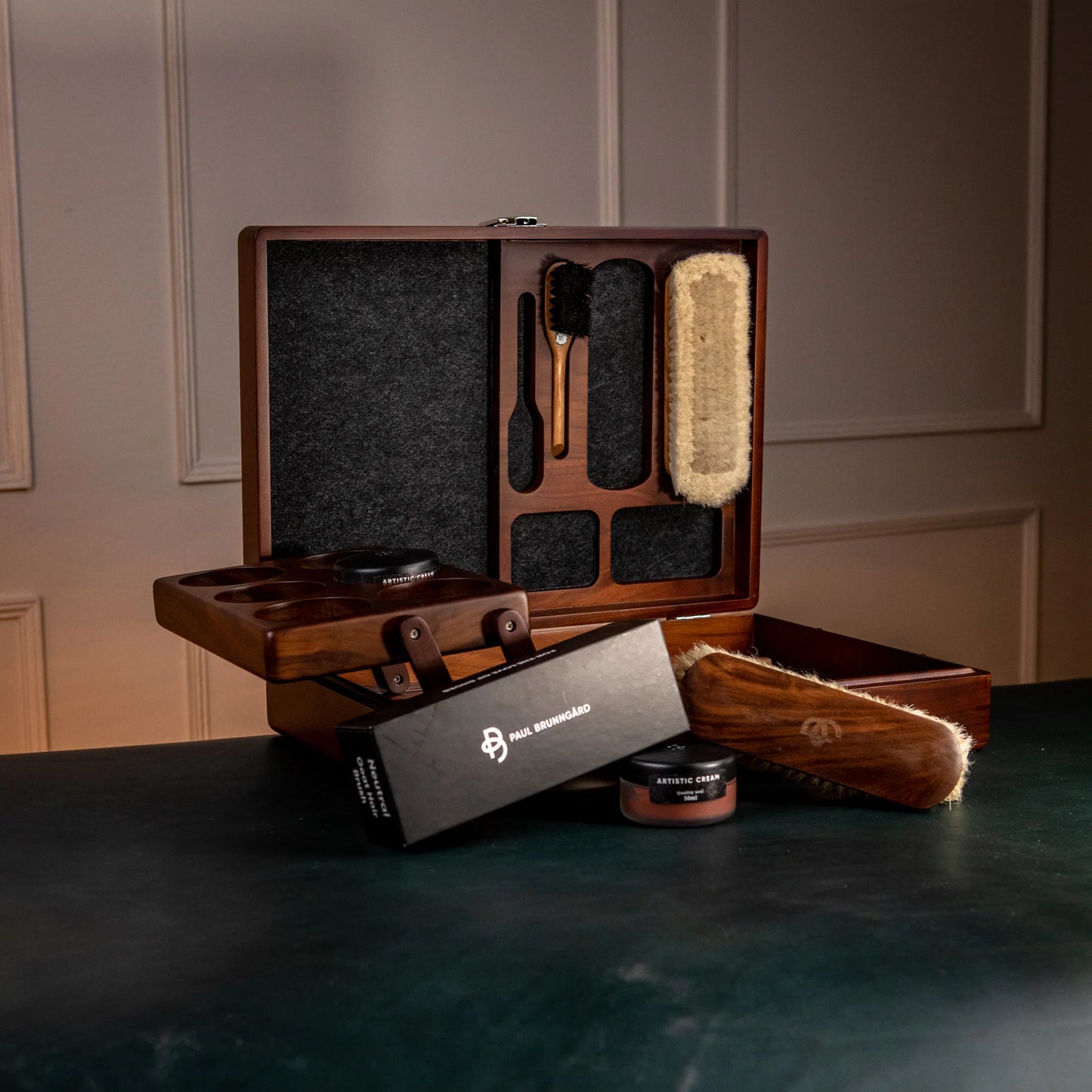 Social Valet Shoe Care Briefcase