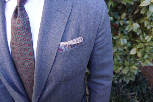 A folded pocket square is more "sprezzatura." Change my mind.