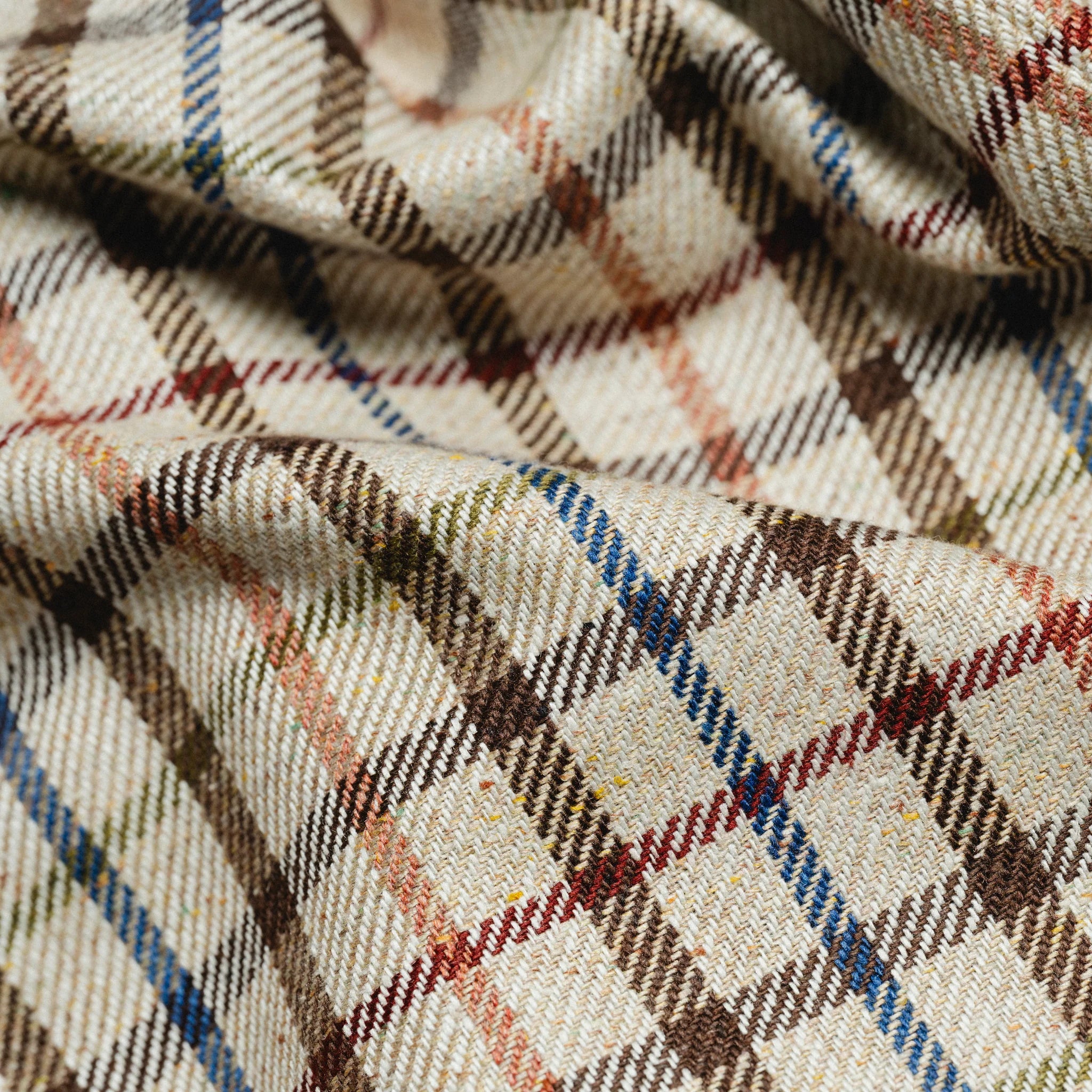 J.Mueser Silk Waverly Jacket in Deco Check pattern, lightweight clothing with elegant silk fabric and tailored fit.
