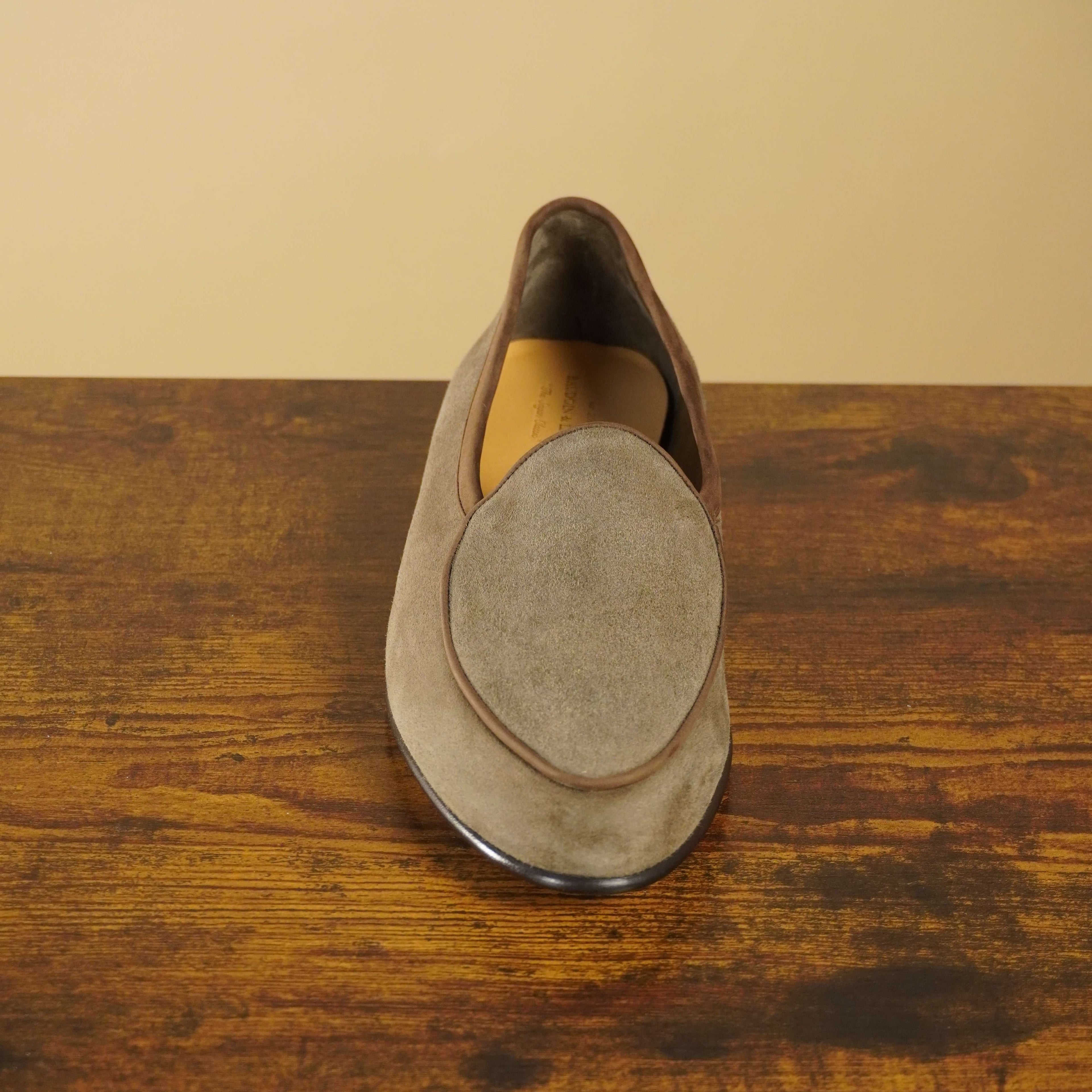 Sagan Classic Loafers - Olivine Suede