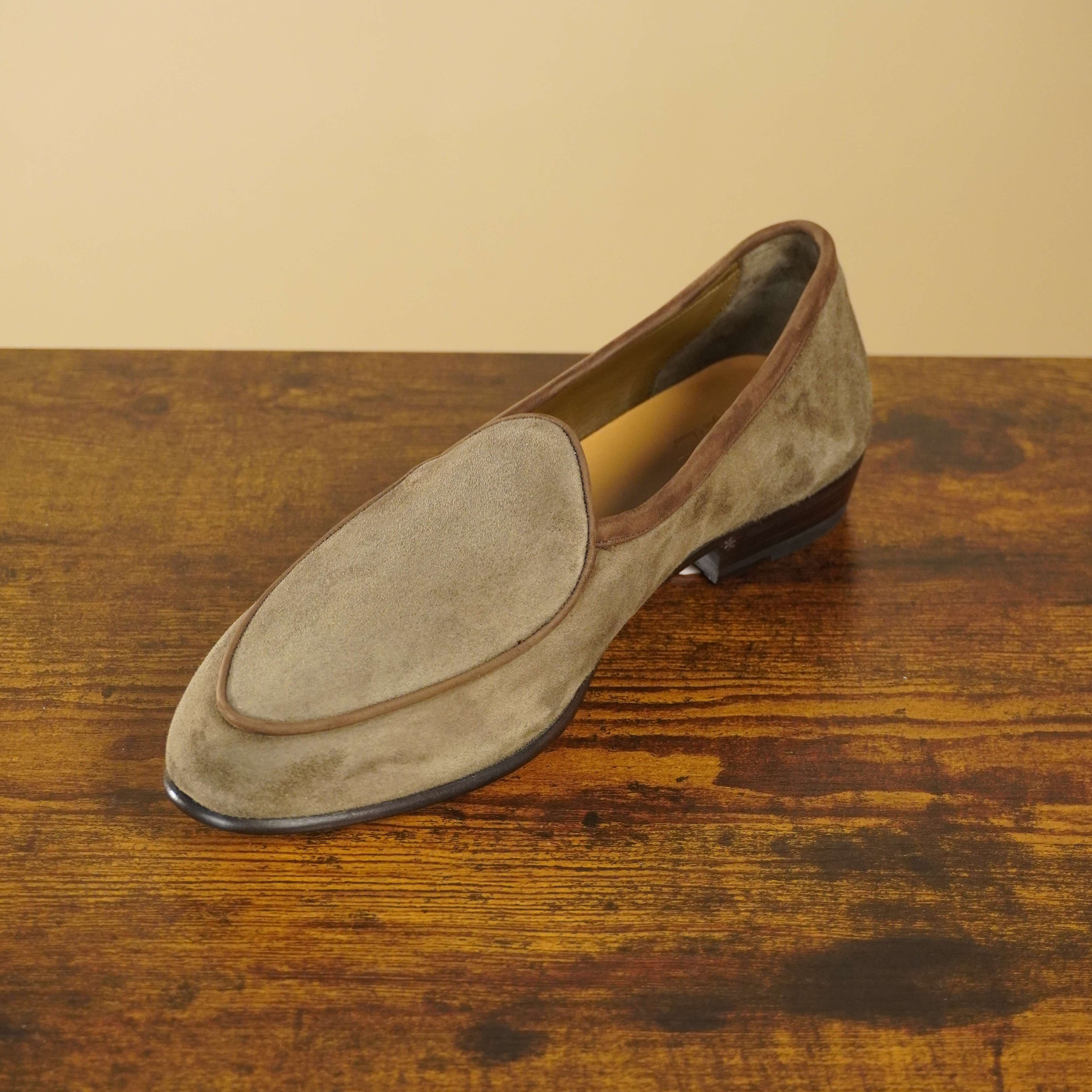 Sagan Classic Loafers - Olivine Suede