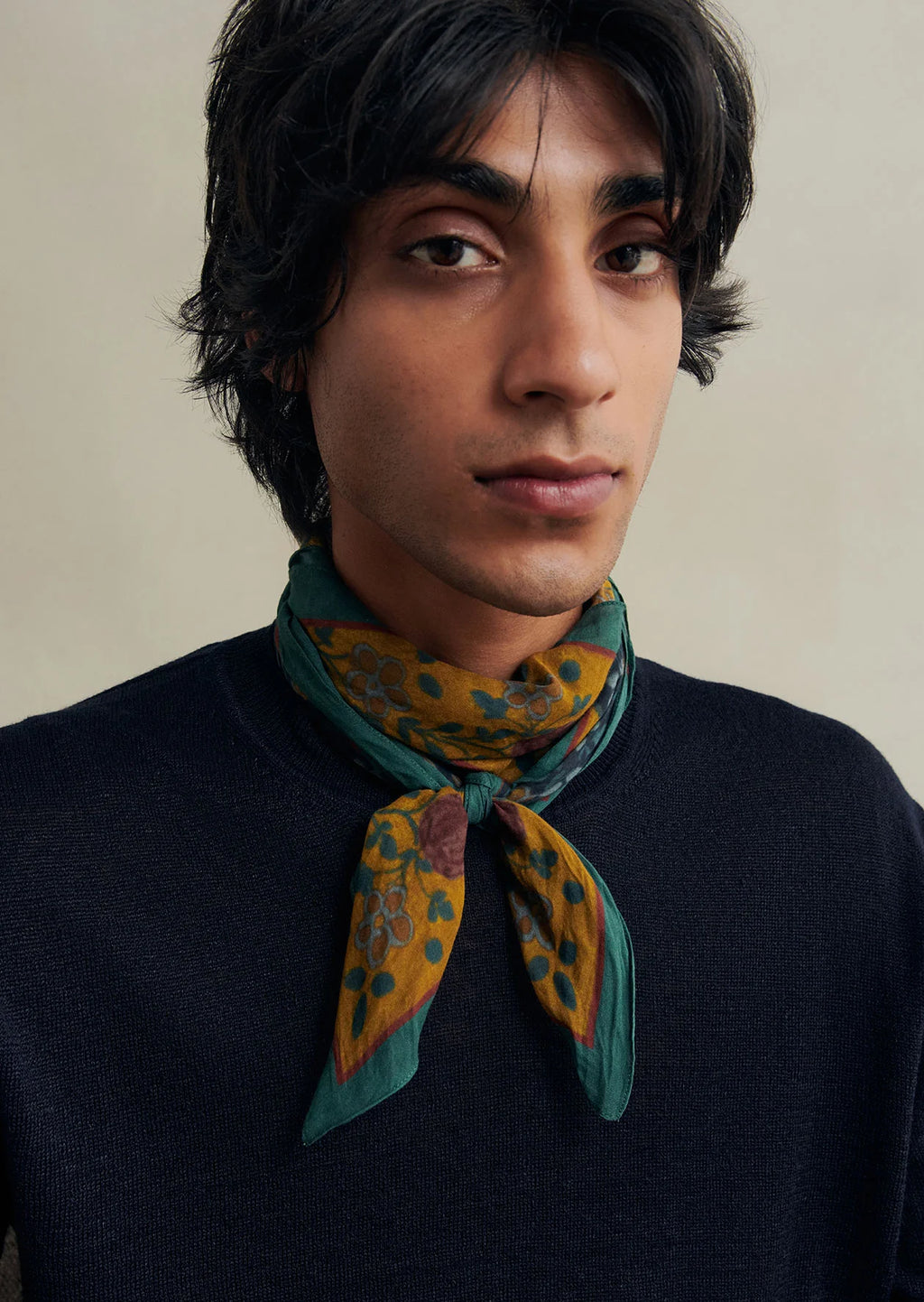 Green cotton voile Ispahan folk pattern bandana by De Bonne Facture, featuring intricate traditional design.