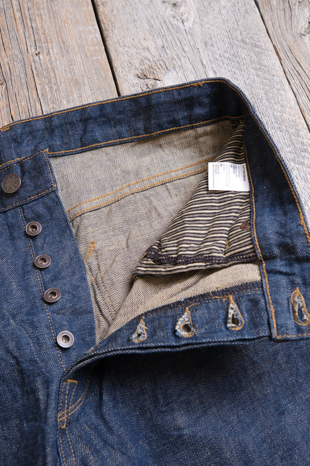 Freenote Belford Straight 13 oz rinsed denim jeans, front view showing classic straight-leg fit and dark blue wash.
