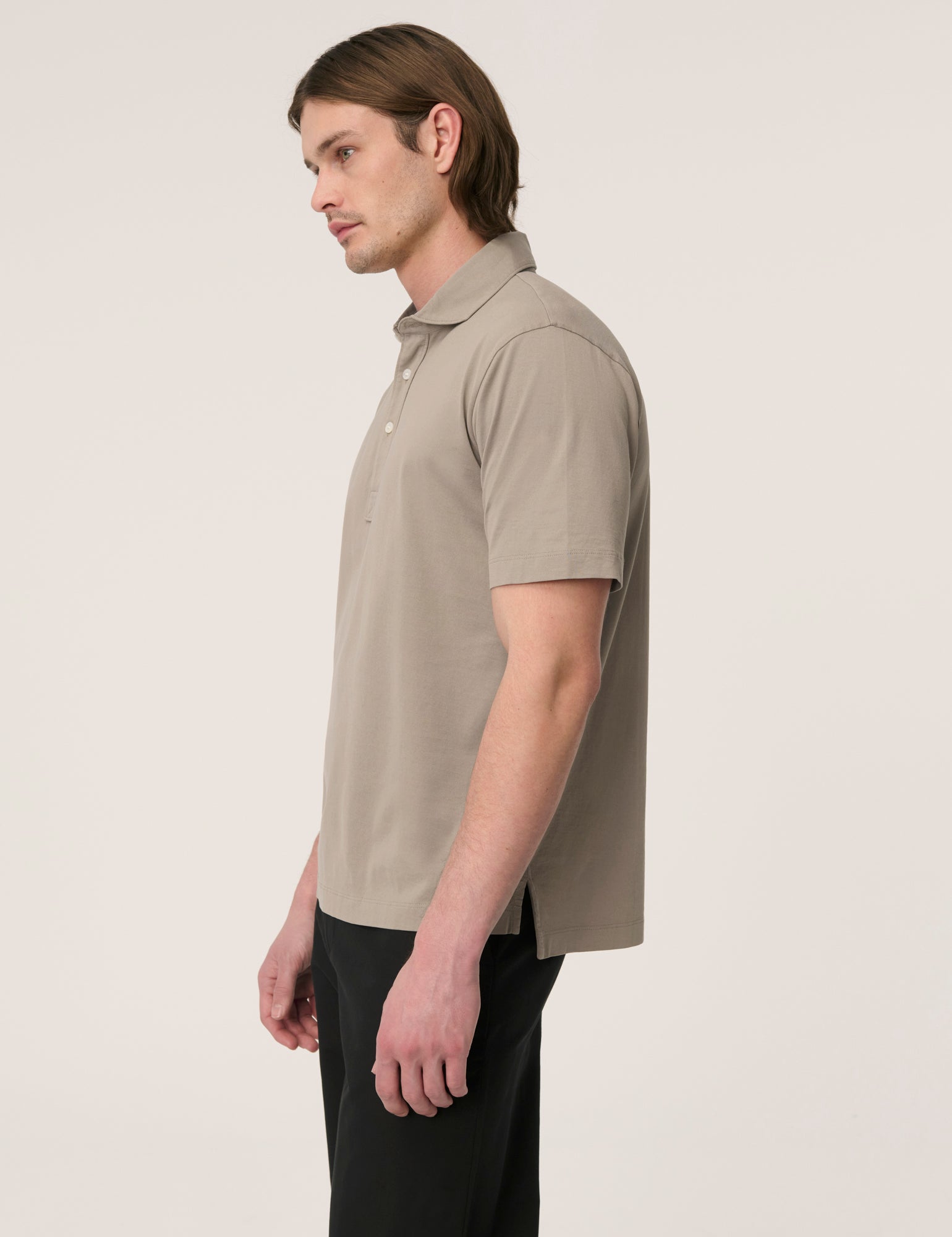 Håndværk stoneware spread collar jersey polo shirt in neutral color, casual men's clothing with a classic fit.