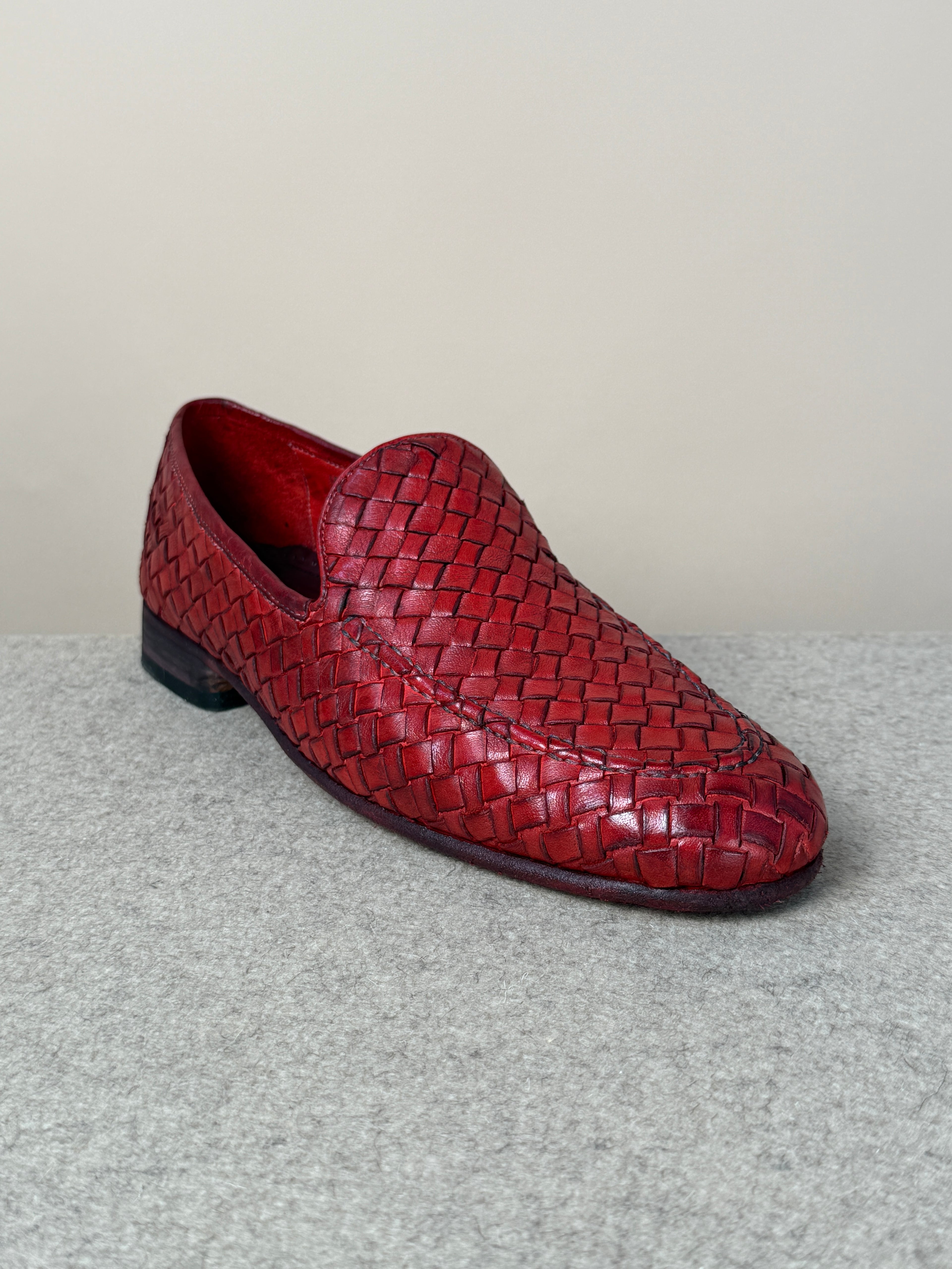 Mario Bemer Dolcevita woven loafer in Ciliegia color, showcasing the stylish and comfortable footwear design.