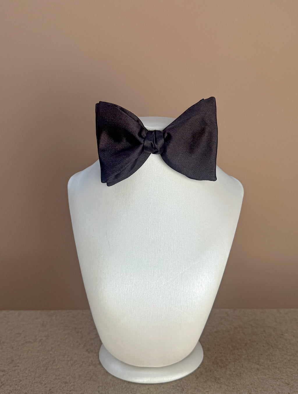 Unlined Medium Classic Bow Tie - Black Silk Satin