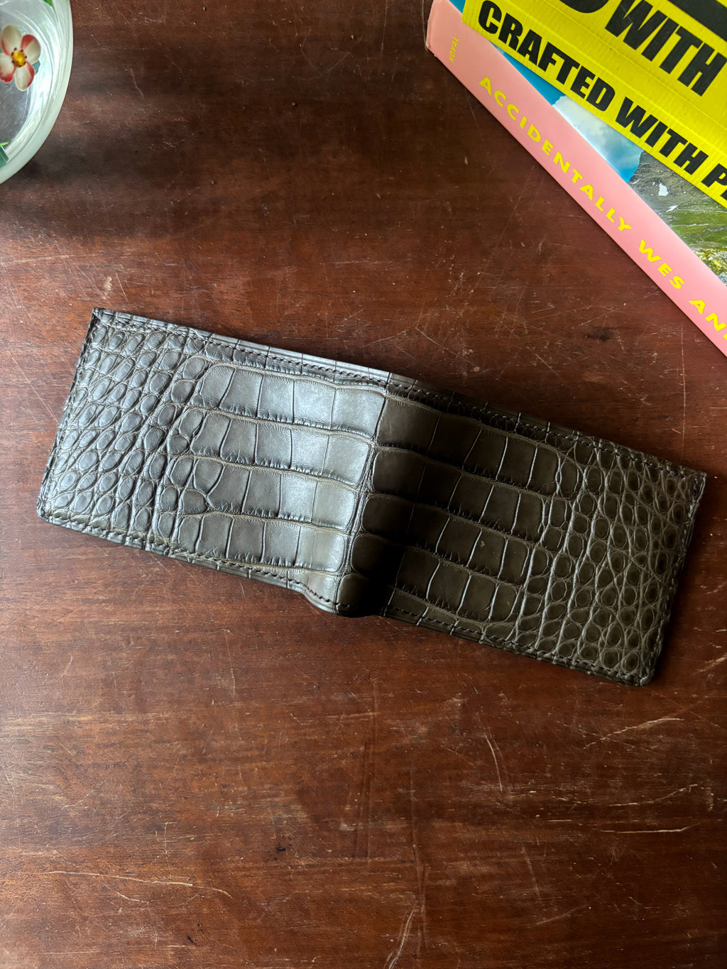 Billfold Wallet - Nicotine Alligator
