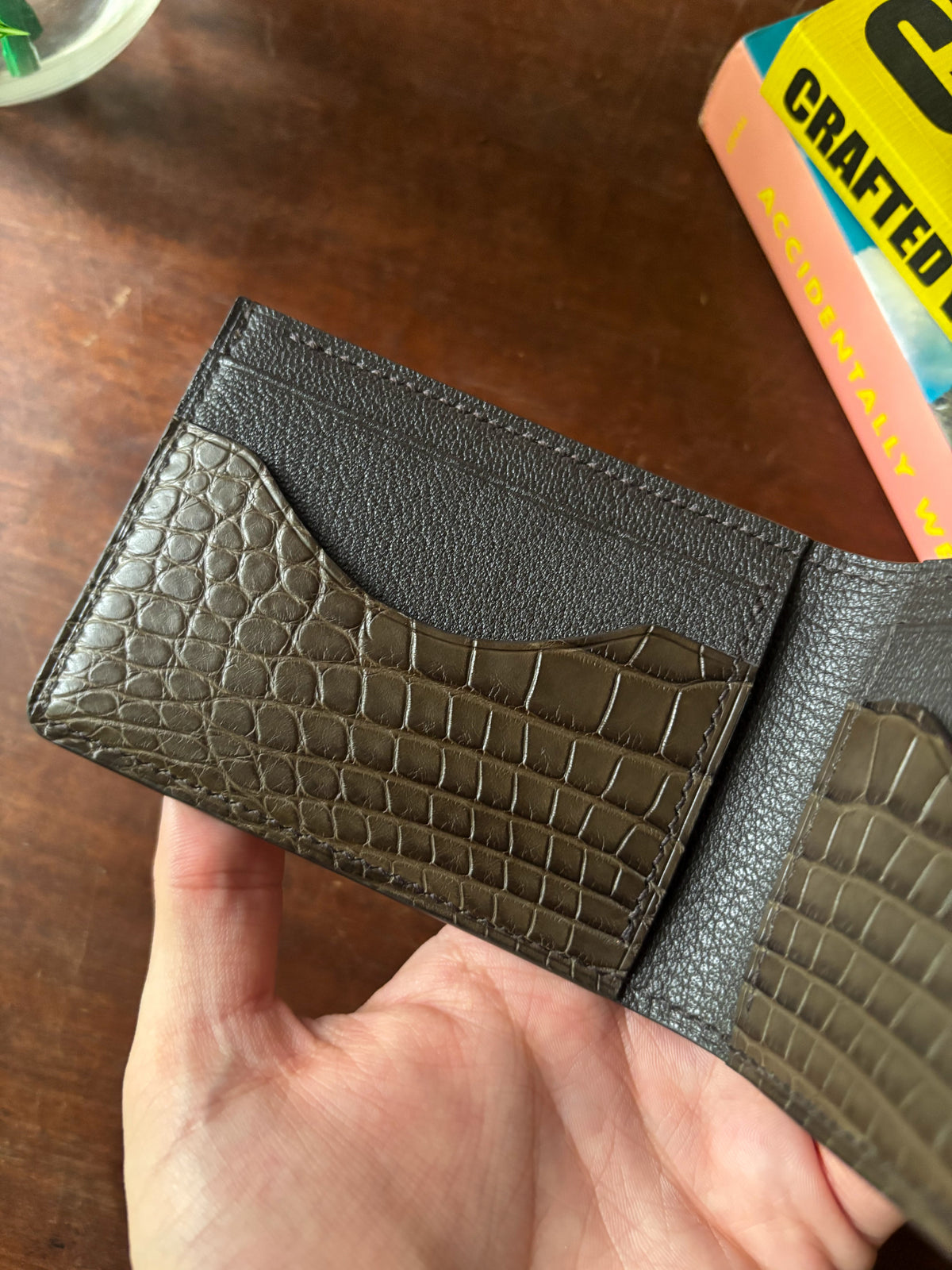 Billfold Wallet - Nicotine Alligator