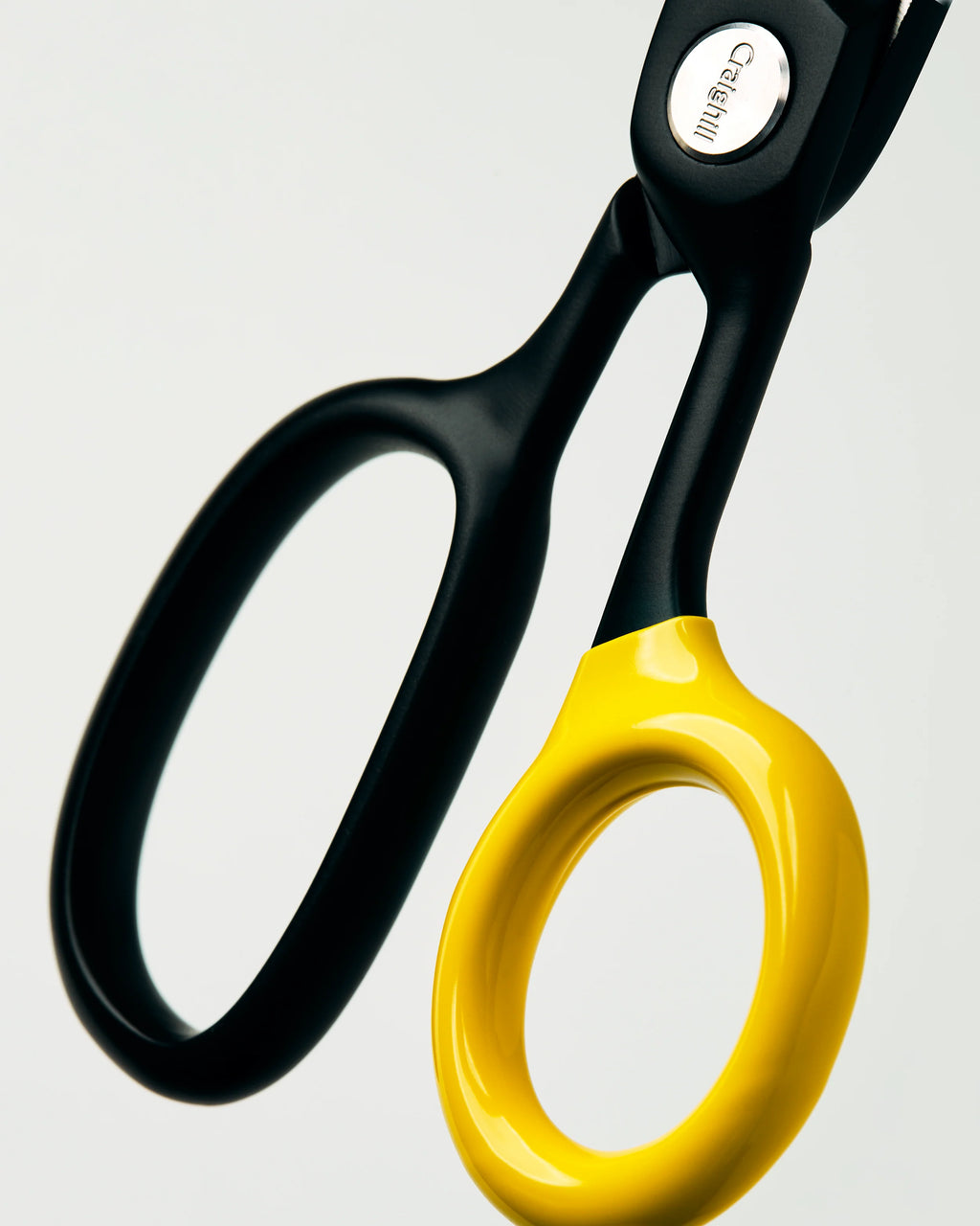 Black Craighill Chroma Scissors accessory with sleek design, showcasing sharp blades and ergonomic handles.