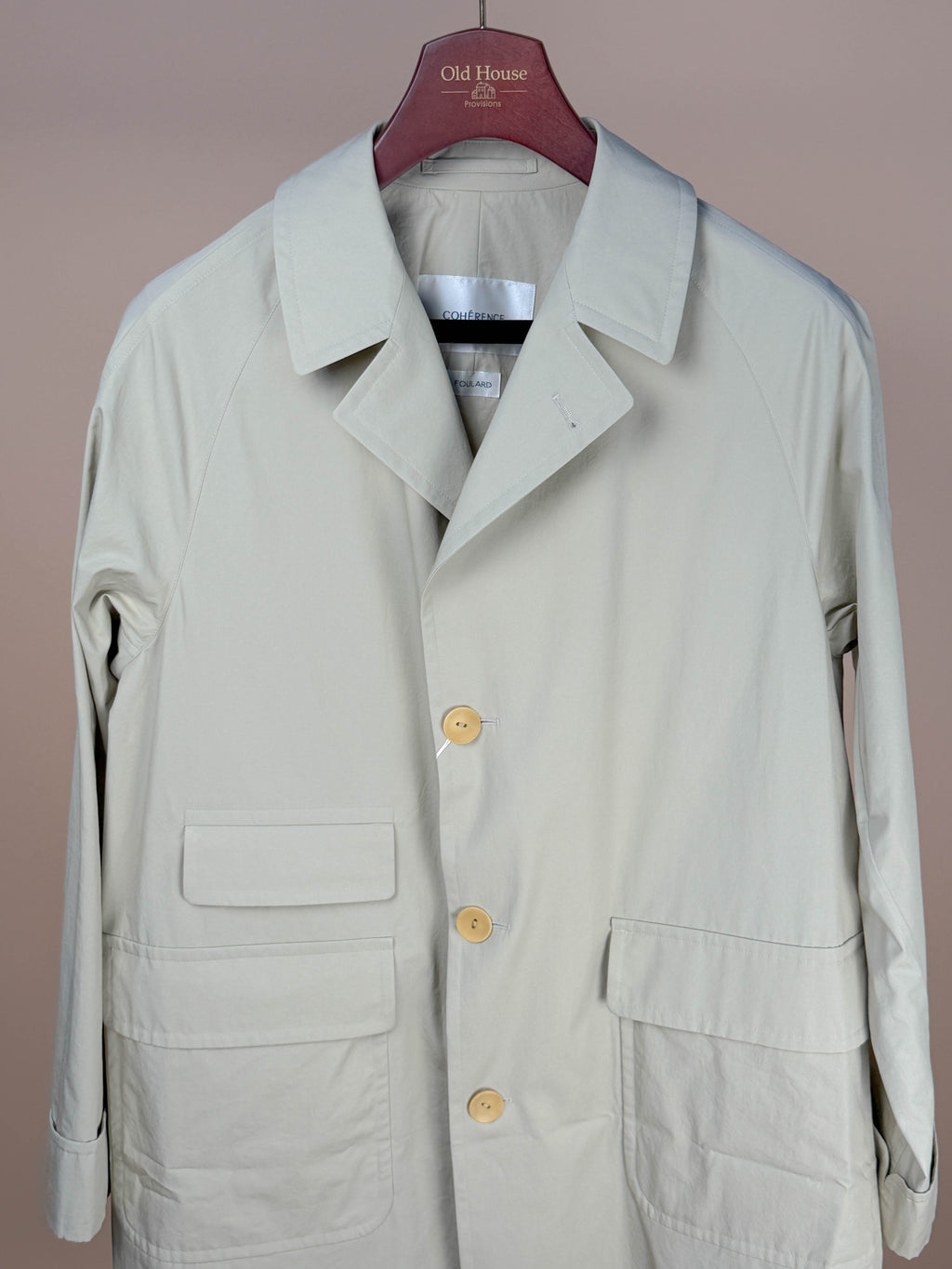 Cohérence CORB II light weather-resistant cotton clothing in sand color, showing a close-up of the fabric and design details.