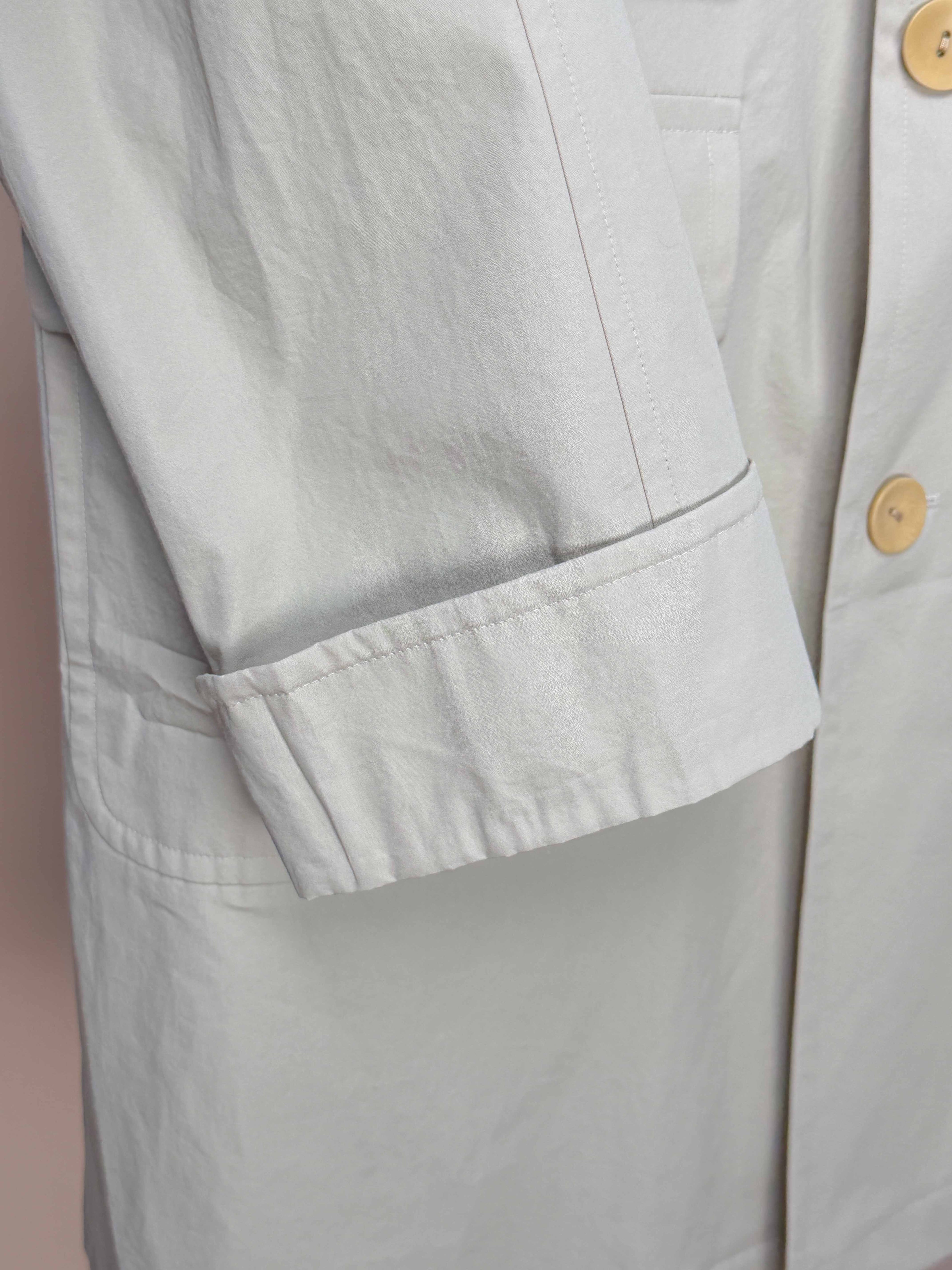 Cohérence CORB II light weather-resistant cotton clothing in sand color, shown on a model, suitable for casual wear.
