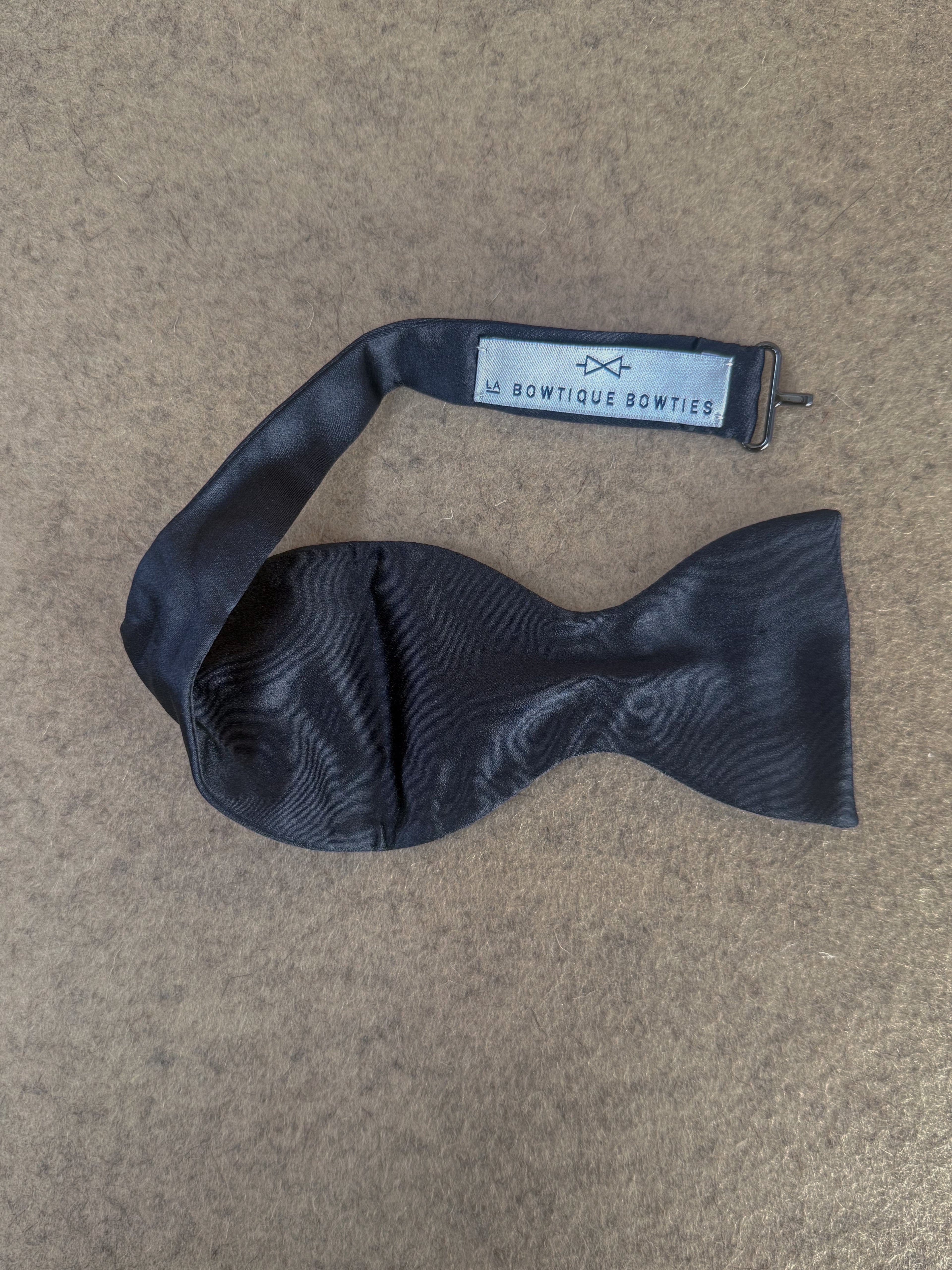 Medium Classic Bow Tie - Midnight Navy Silk Satin