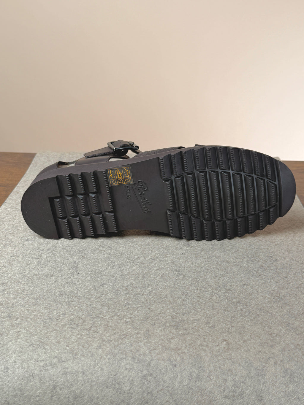 Paraboot Pacific Sandal in Cafe color, stylish footwear with leather straps and comfortable sole, perfect for casual summer wear.