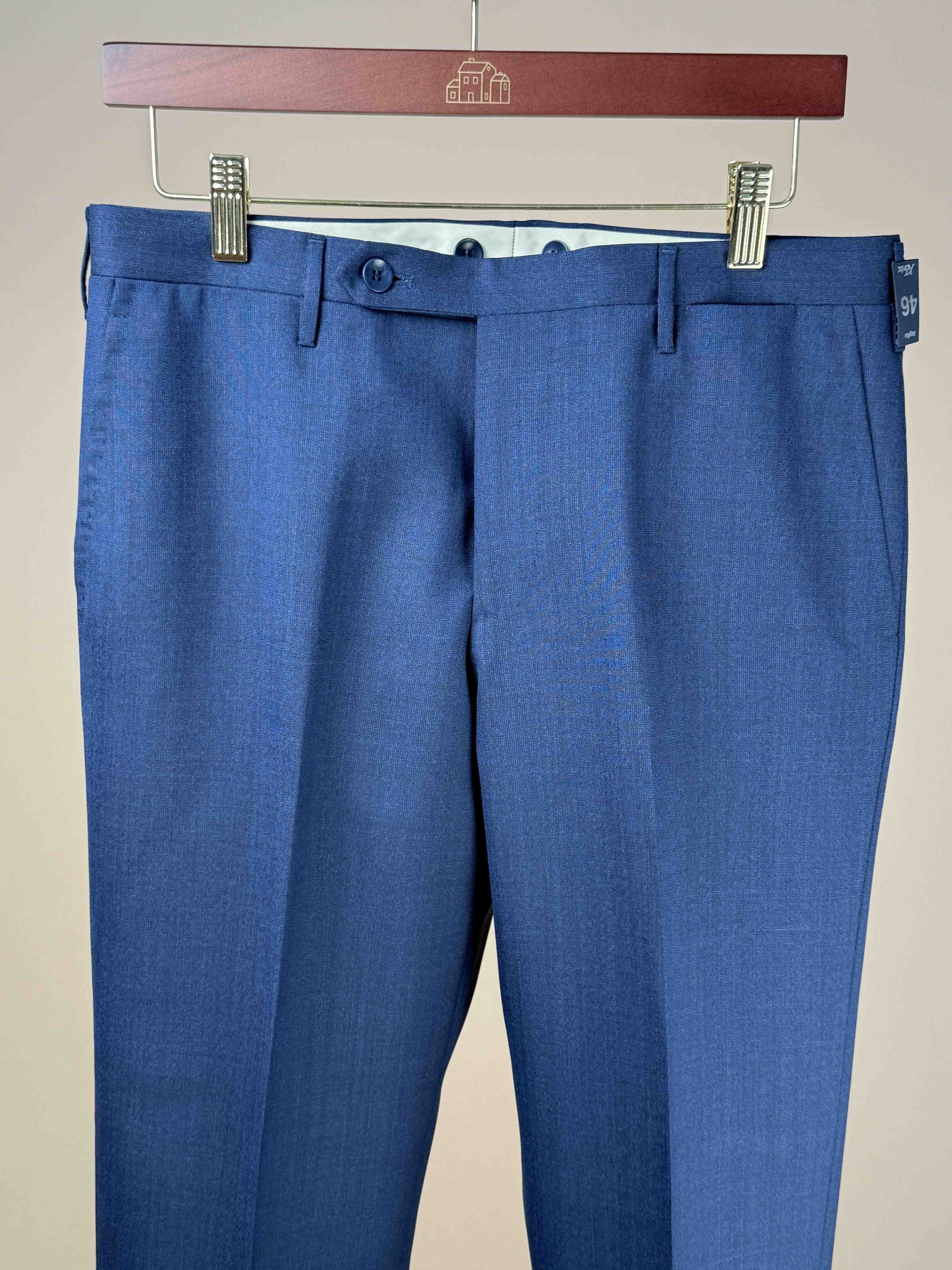 Blue Rota dress trousers made of 2-ply wool, tailored fit with classic style, shown on a neutral background.