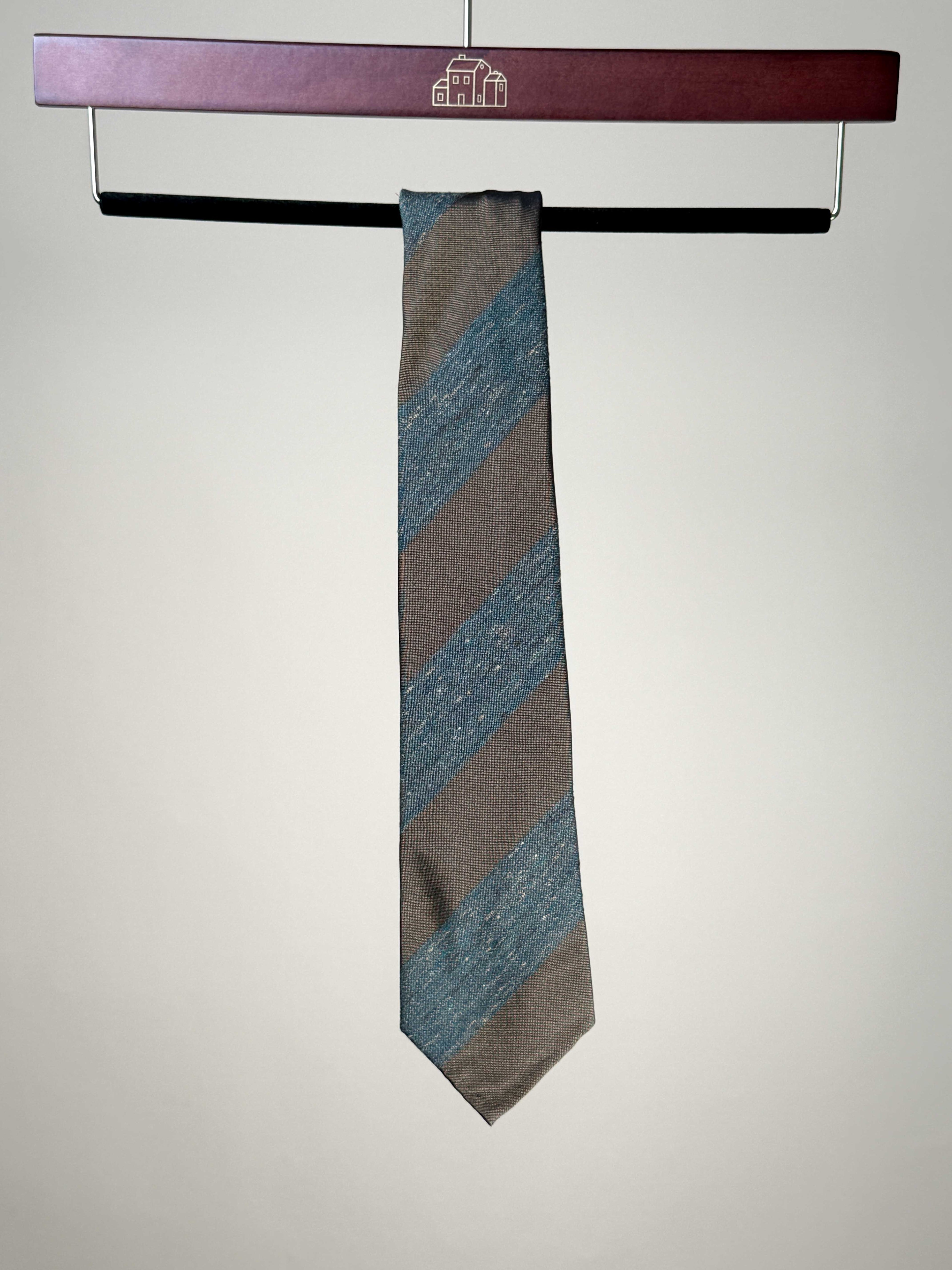 Wide Texture Stripe Silk Sevenfold Tie - Brown