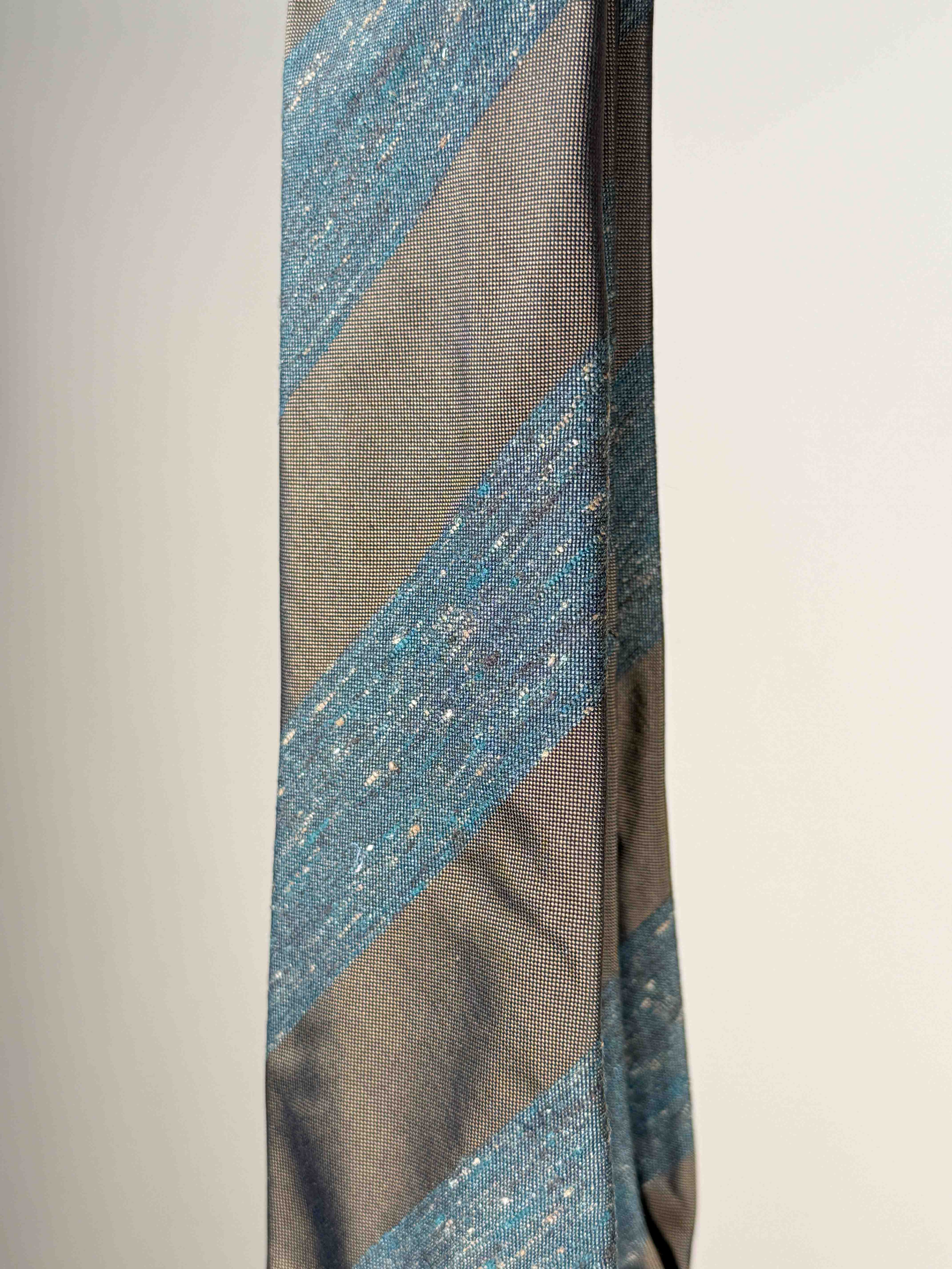 Wide Texture Stripe Silk Sevenfold Tie - Brown
